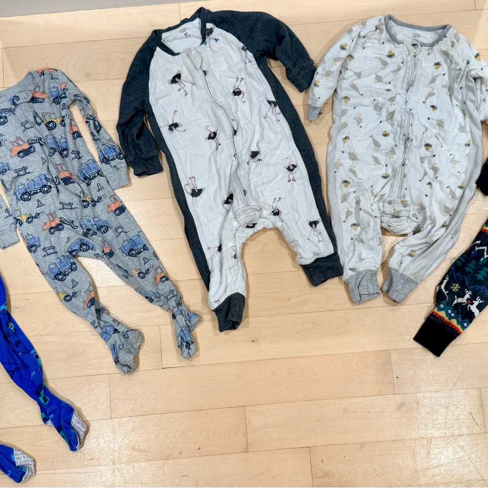 Bundle of 5 sleep and play/sleep suit Nest Designs Hanna Anderson Carters